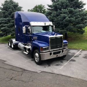 Meet your Posher, Aneudy